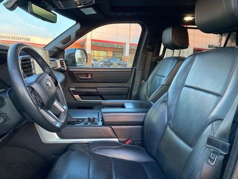 Used 2024 Toyota Sequoia Platinum image 10