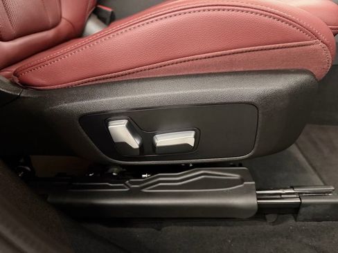 Used 2023 BMW X3 sDrive30i w/ M Sport Package RWD image 44