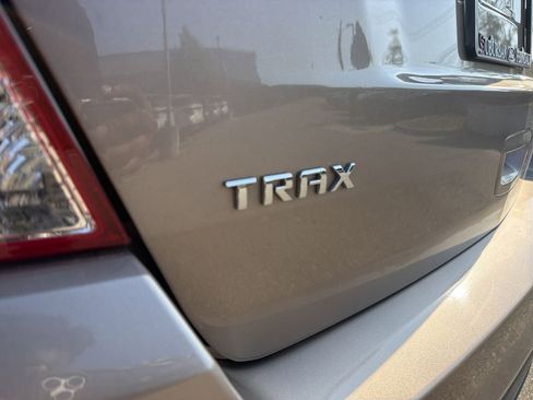 Used 2019 Chevrolet Trax LS FWD image 16