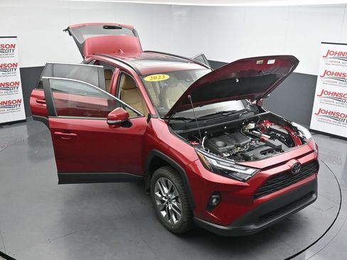 Used 2023 Toyota RAV4 XLE Premium AWD/4WD image 36