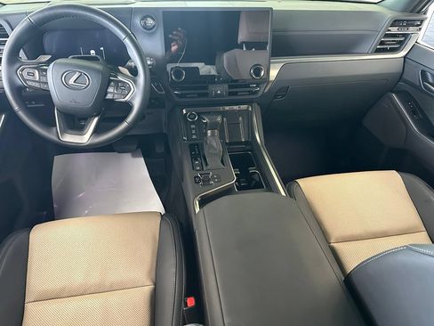 Used 2024 Lexus GX 550 AWD/4WD image 14