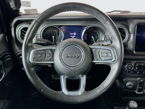 Used 2023 Jeep Wrangler Unlimited Sahara w/ Cold Weather Group AWD/4WD image 17