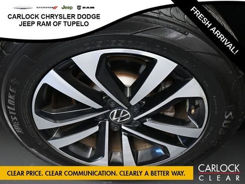Used 2024 Volkswagen Tiguan S image 53