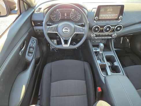 New 2025 Nissan Sentra SV image 8