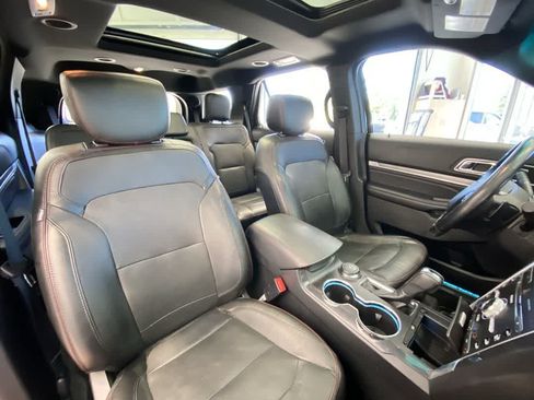 Used 2016 Ford Explorer Sport w/ Equipment Group 401A AWD/4WD image 28
