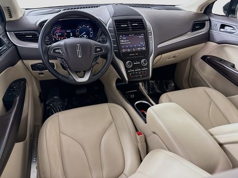 Used 2019 Lincoln MKC Premiere FWD image 17