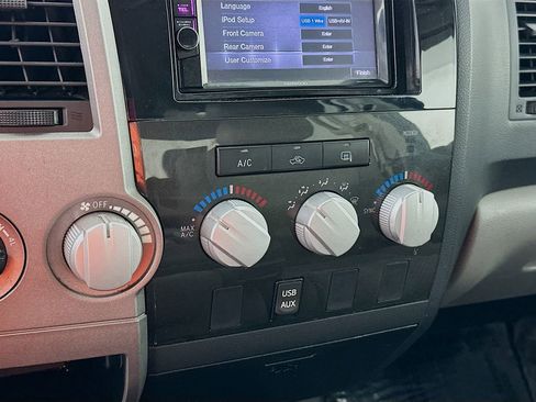 Used 2013 Toyota Tundra 4x4 Double Cab w/ Tow Pkg image 18