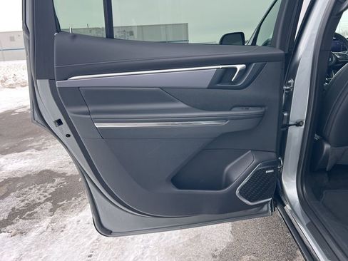 Used 2025 Buick Enclave Sport Touring image 38