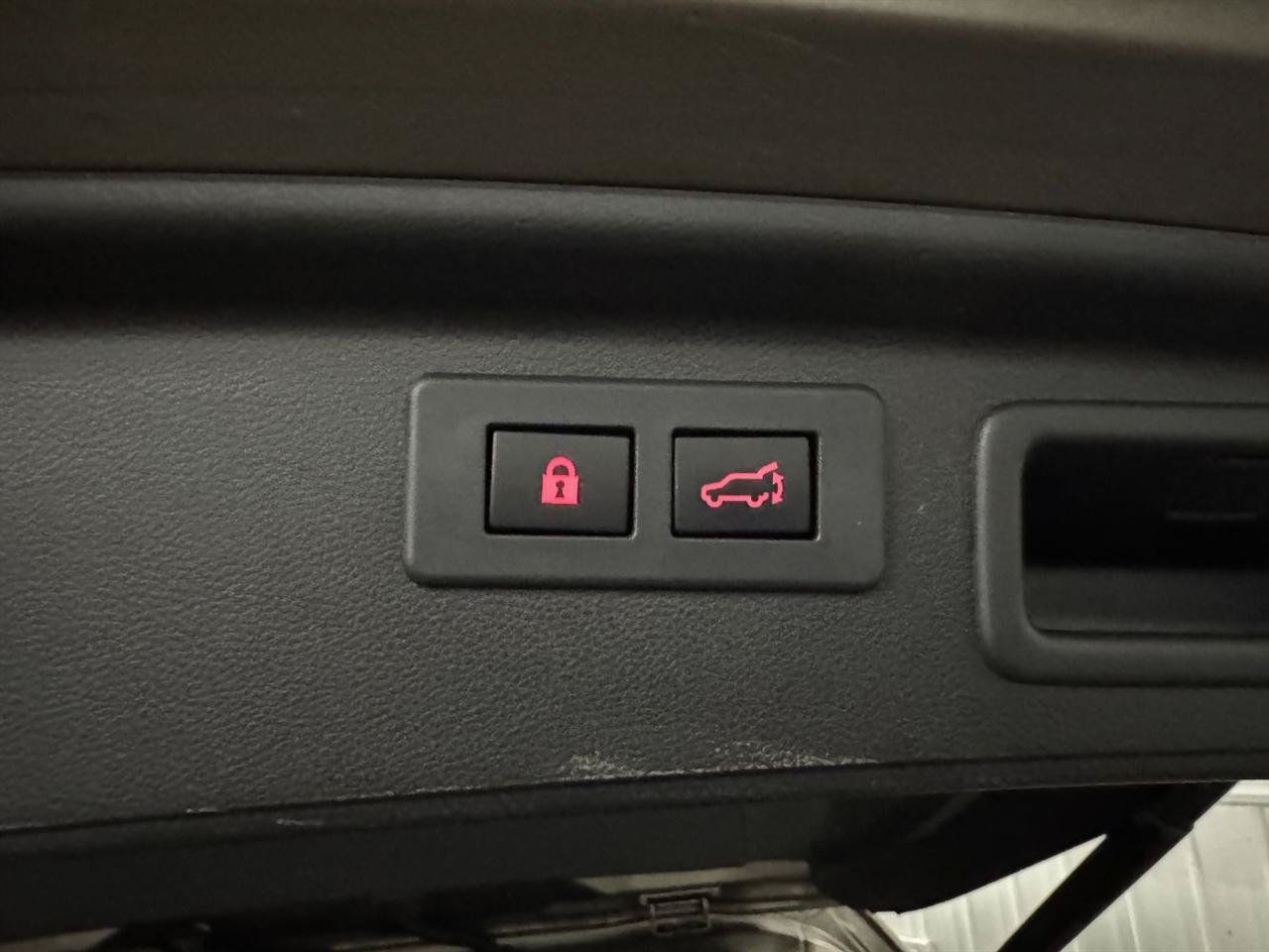 Used 2021 Subaru Forester Premium AWD/4WD image 9