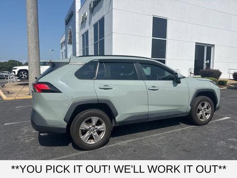 Used 2023 Toyota RAV4 XLE w/ Convenience Package FWD image 4