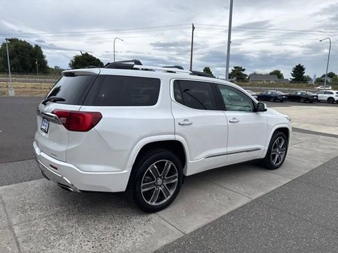 Used 2019 GMC Acadia Denali w/ Technology Package AWD/4WD image 5