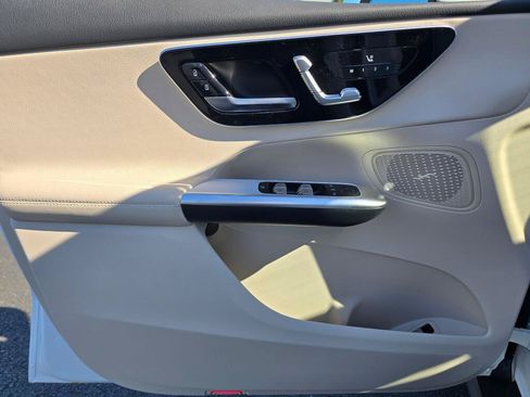 New 2026 Mercedes-Benz GLC 300 4MATIC image 33