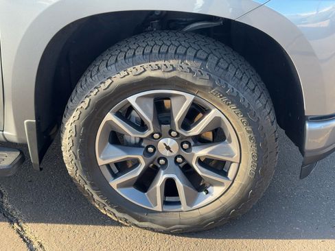 Used 2022 Chevrolet Silverado 1500 RST w/ Convenience Package II image 11