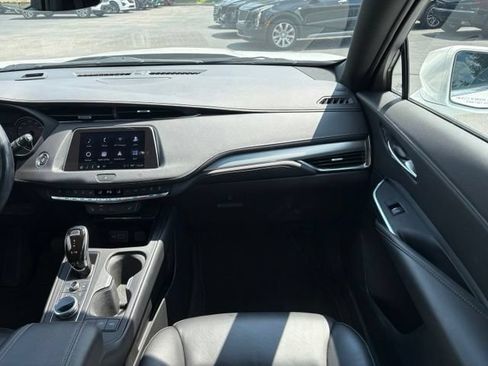 Used 2021 Cadillac XT4 Premium Luxury w/ Cold Weather Package FWD image 22