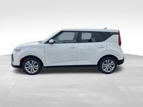 Used 2020 Kia Soul LX image 4
