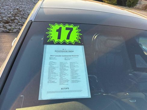 Used 2017 Lincoln Continental Reserve w/ Technology Package image 20