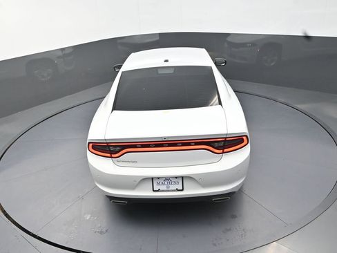 Used 2020 Dodge Charger SXT RWD image 18