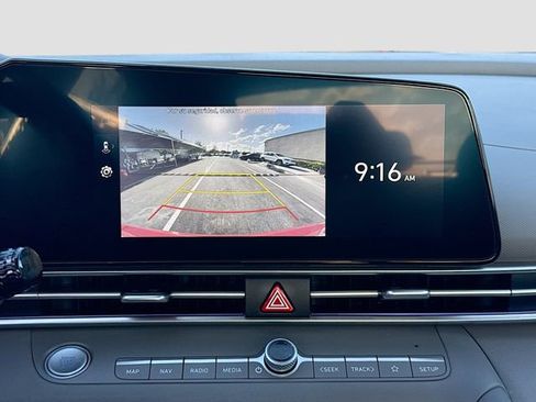 Used 2025 Hyundai Elantra SEL w/ Cargo Package image 13