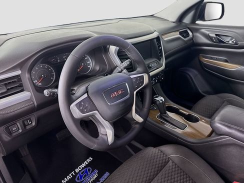Used 2019 GMC Acadia SLE w/ LPO, Floor Liner Package FWD image 9