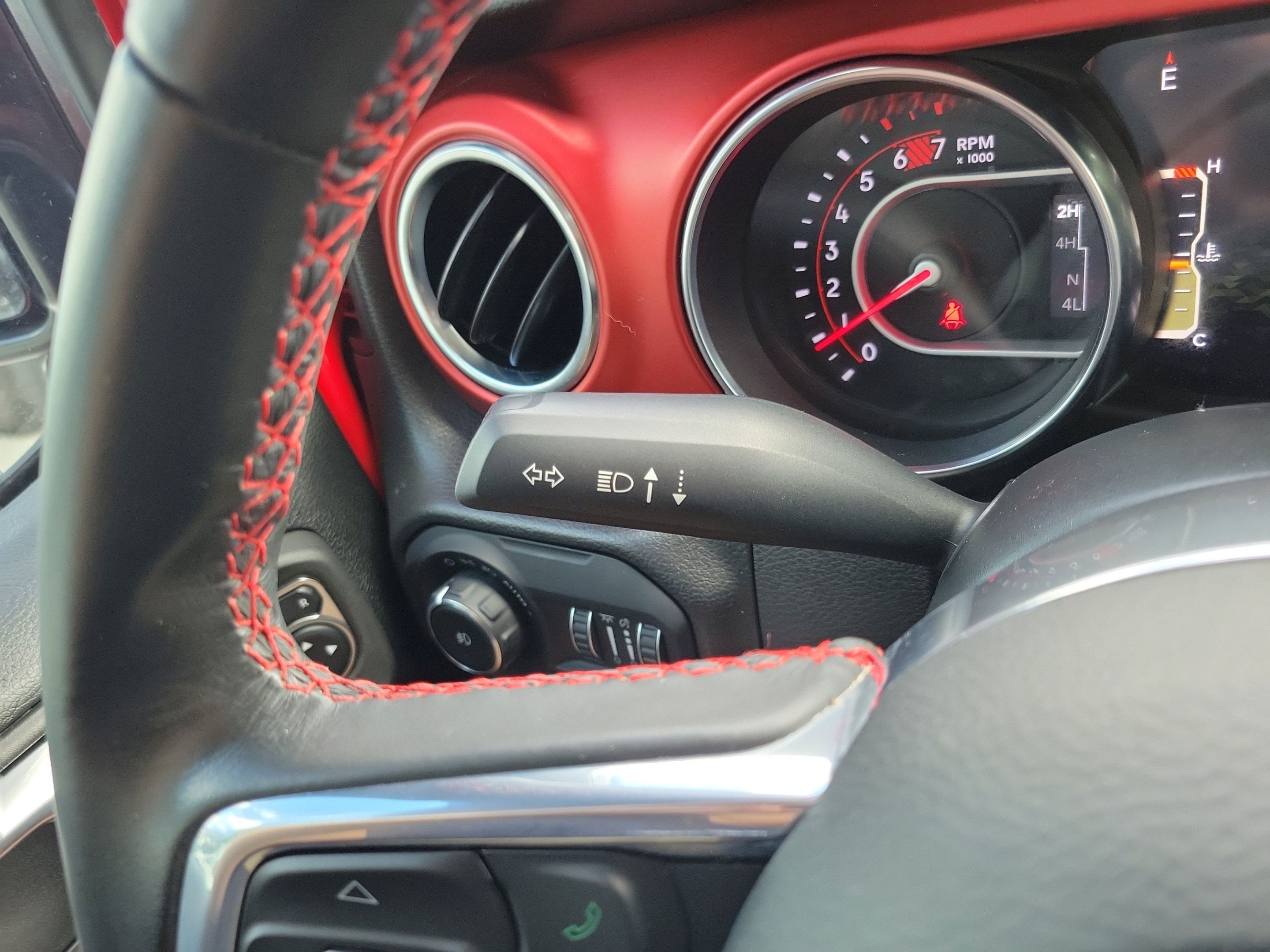 Used 2022 Jeep Wrangler Unlimited Rubicon w/ LED Lighting Group AWD/4WD image 24