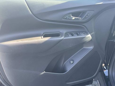 Used 2024 Chevrolet Equinox LT w/ LPO, Floor Liner Package image 15