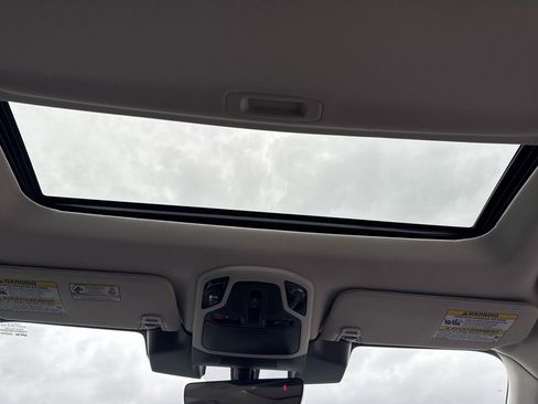 Certified 2025 Subaru Outback Limited image 23