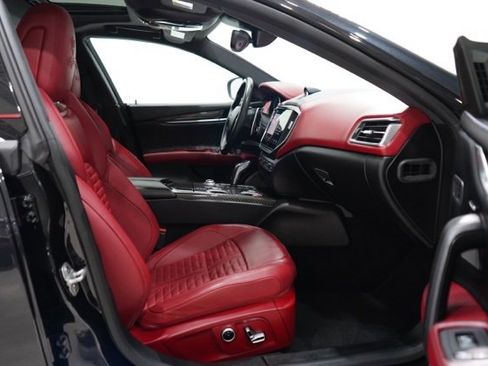 Used 2022 Maserati Ghibli Trofeo image 35