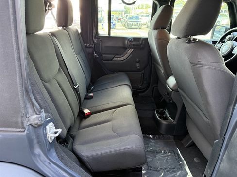 Used 2016 Jeep Wrangler Unlimited Sport AWD/4WD image 12