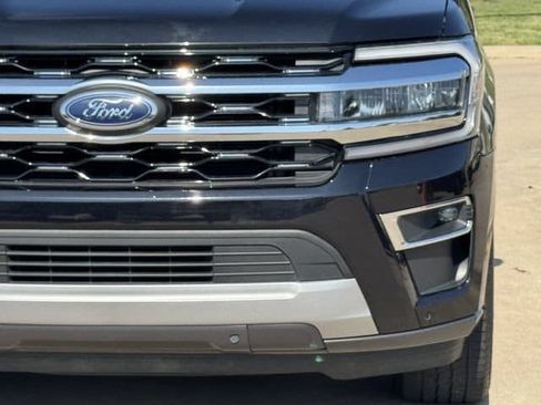 Used 2024 Ford Expedition Max Limited AWD/4WD image 10