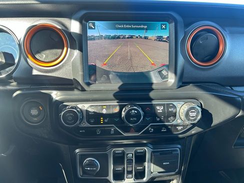 Used 2021 Jeep Gladiator Mojave image 7