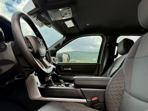 Certified 2025 Toyota Tundra SR5 AWD/4WD image 8