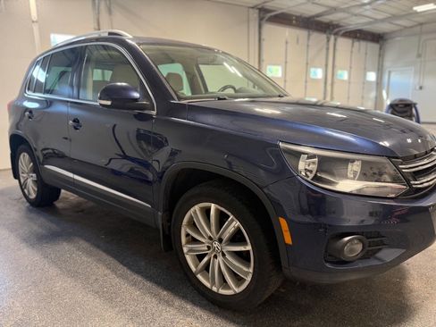 Used 2013 Volkswagen Tiguan SE image 3