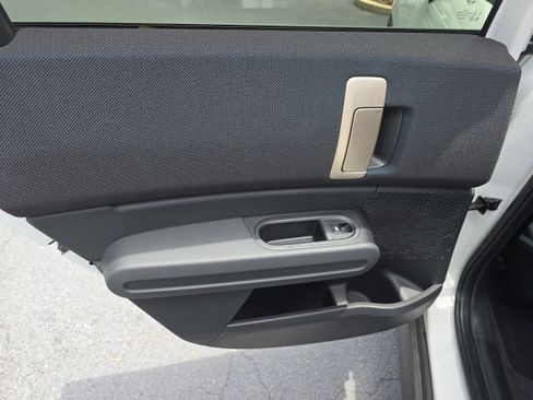 Used 2025 MINI Cooper Countryman S w/ Comfort Package Max image 12