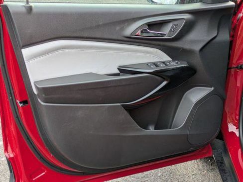 New 2026 Chevrolet Trax LT w/ Driver Confidence Package image 12