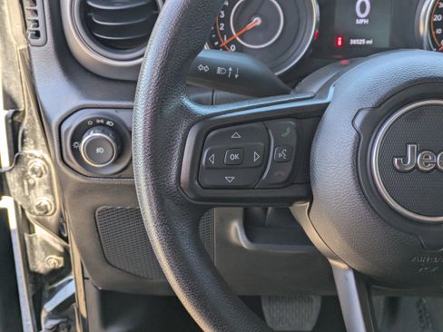 Used 2023 Jeep Wrangler Sport image 23