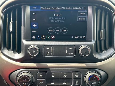 Used 2019 Chevrolet Colorado Z71 RWD image 29