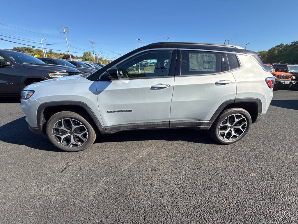 New 2026 Jeep Compass Limited AWD/4WD image 2