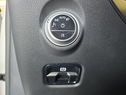 Certified 2025 Mercedes-Benz C 300 Sedan image 26