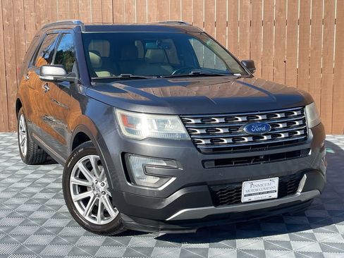 Used 2016 Ford Explorer Limited image 2