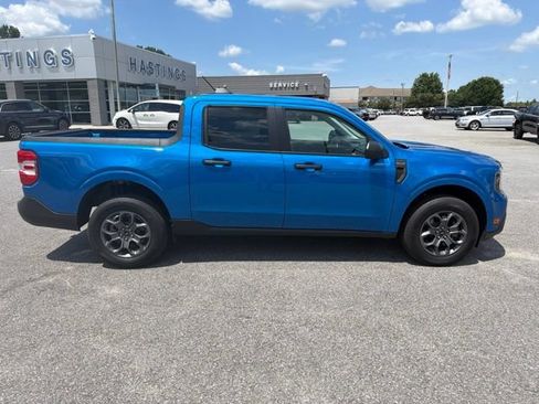 Certified 2025 Ford Maverick XLT FWD image 8