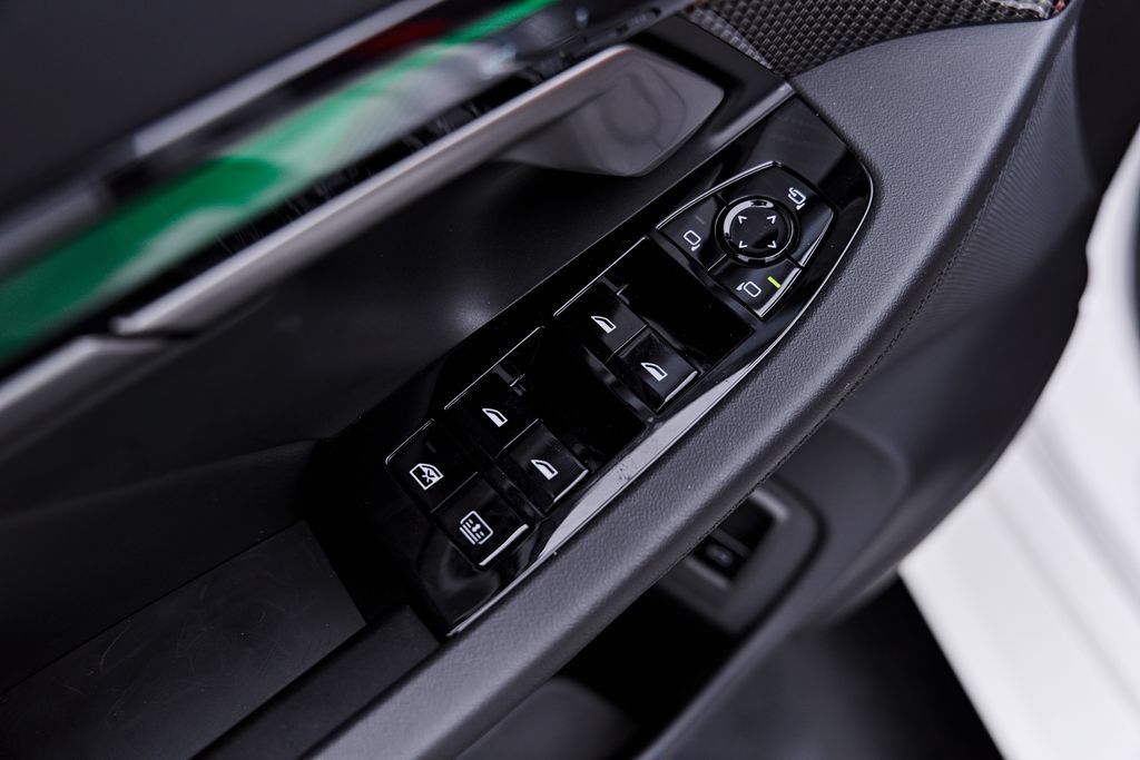Used 2026 BMW M5 w/ Carbon Package AWD/4WD image 41