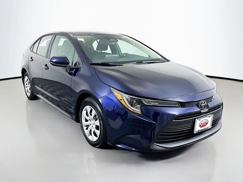 Certified 2024 Toyota Corolla LE FWD image 3