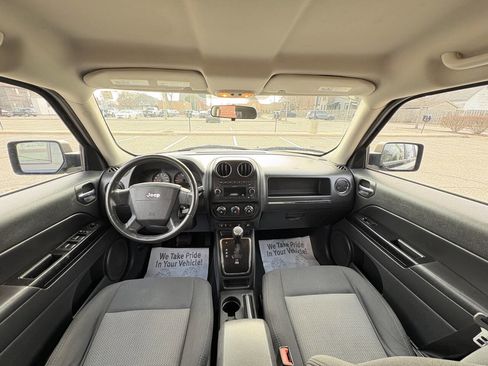 Used 2010 Jeep Patriot Latitude AWD/4WD image 23