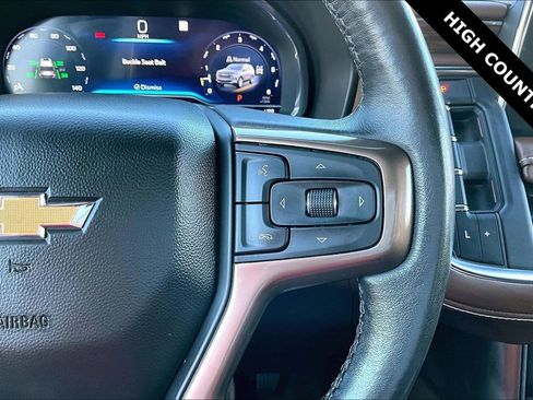 Used 2022 Chevrolet Suburban High Country image 12