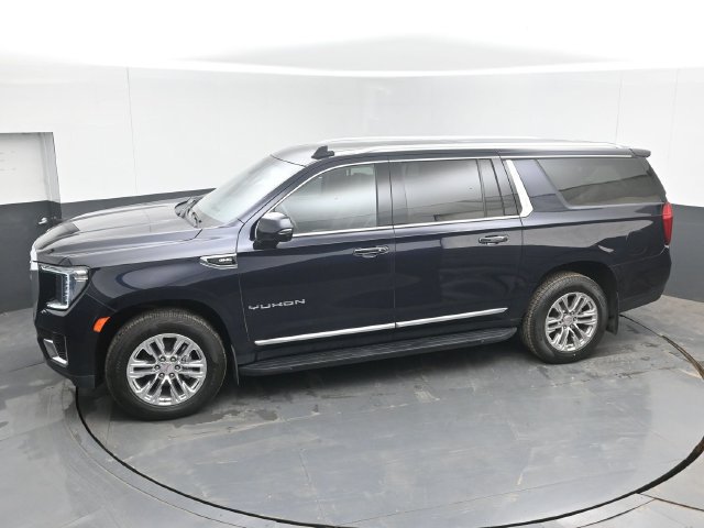 Used 2023 GMC Yukon XL SLT w/ SLT Premium Package AWD/4WD image 39