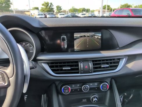 Used 2023 Alfa Romeo Stelvio Veloce AWD/4WD image 24