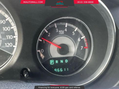 Used 2012 Chrysler 200 Touring image 31