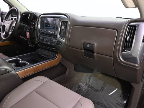 Used 2016 Chevrolet Silverado 1500 LTZ AWD/4WD image 15