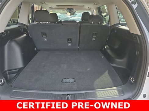 Used 2023 Jeep Grand Cherokee Laredo image 13