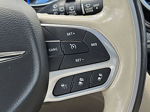 Used 2021 Chrysler Pacifica Limited w/ Premium & Safety Sphere Group AWD/4WD image 23